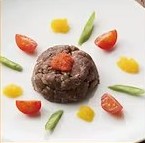 馬肉サラダ